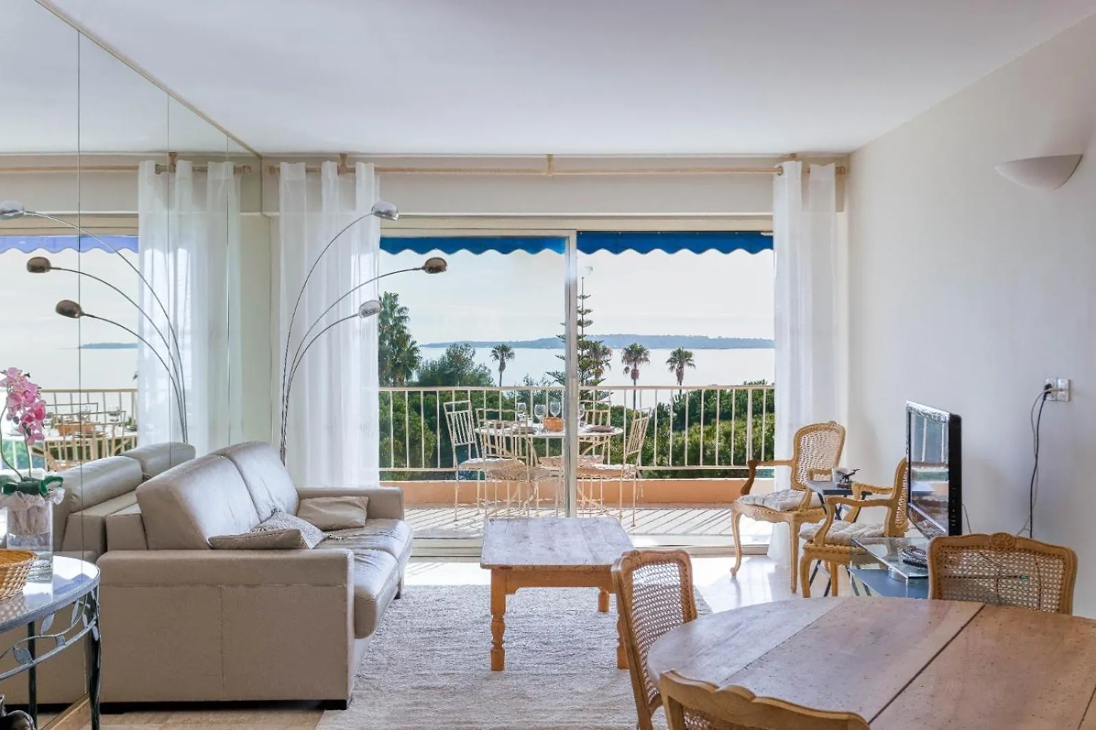 Reflets D'Azur - Vue Mer, Plage, Neuf, Moderne Cannes Apartment